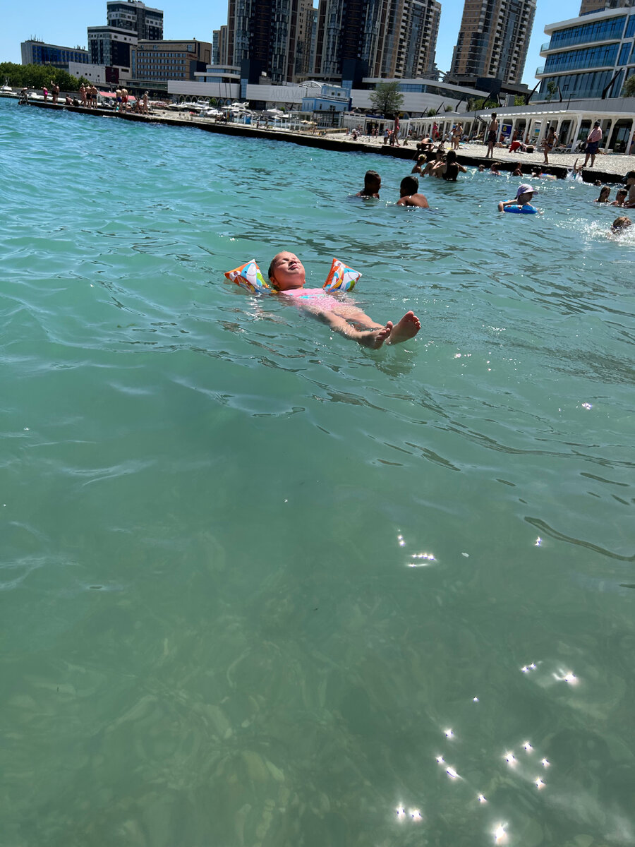 Море для меня примерно вот такой релакс)