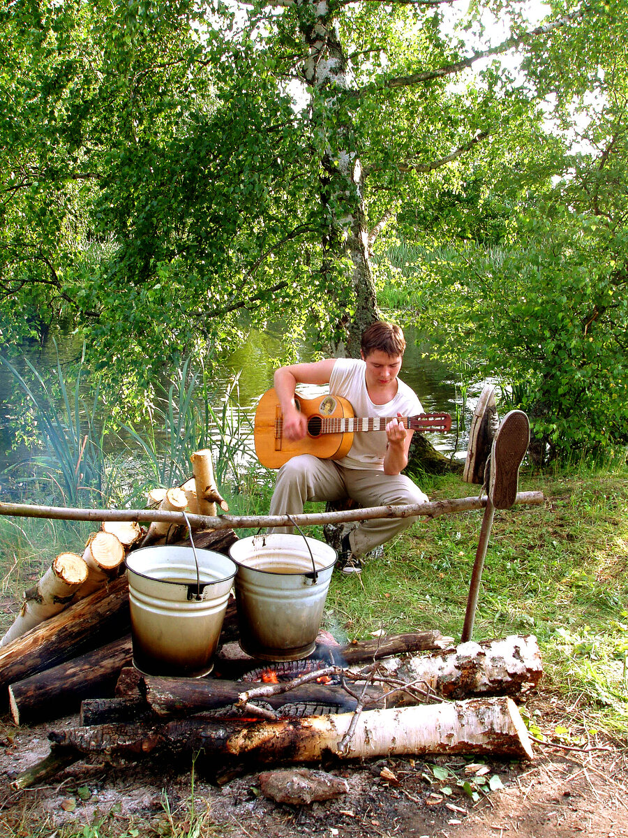 Походная песня. Фото Наталии ТРОФИМОВОЙ.