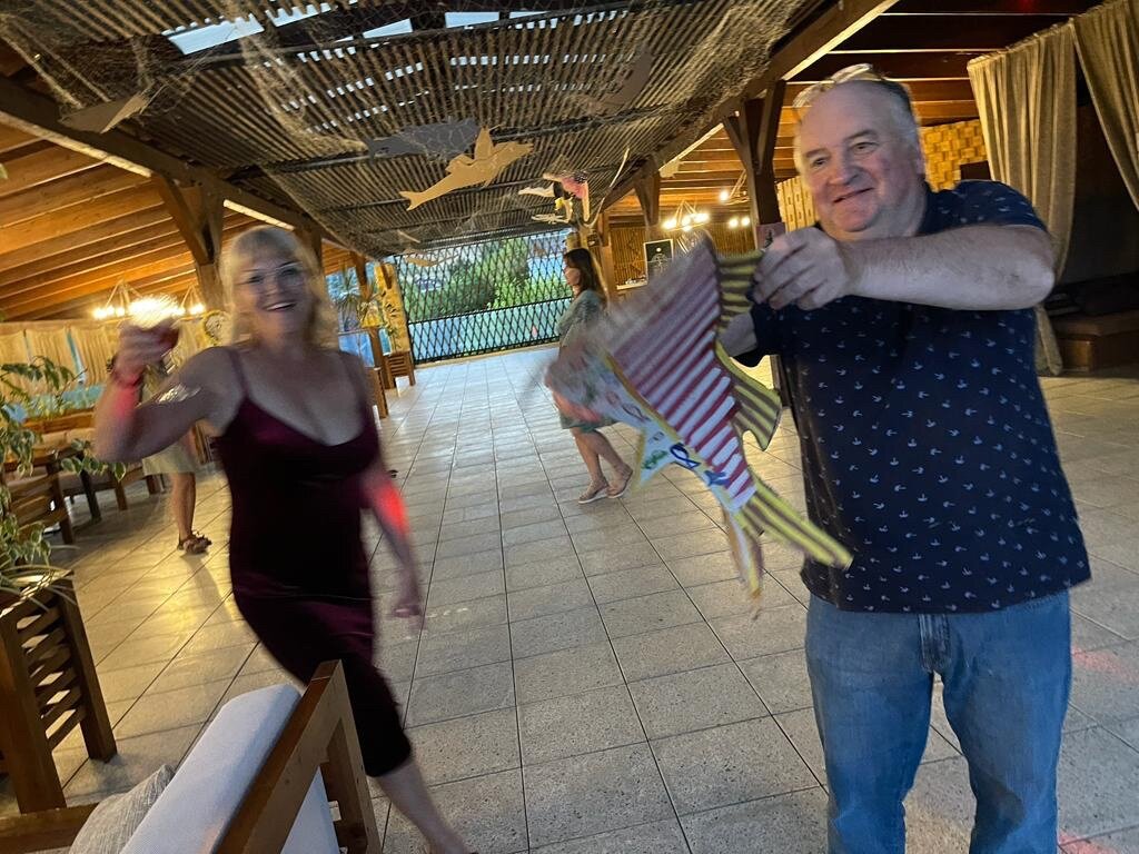 Художники Владислав Несынов и Танюта Фита