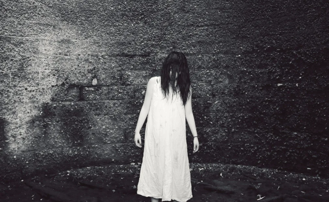 Как выглядит белая девочка Discover Haunting Ghost Walks and Tours Near You