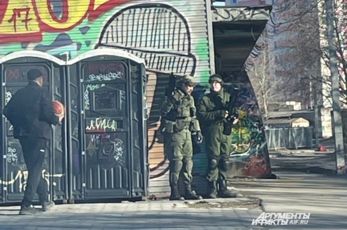    Пермяков напугали мужчины в камуфляже и с оружием у экстрим-парка