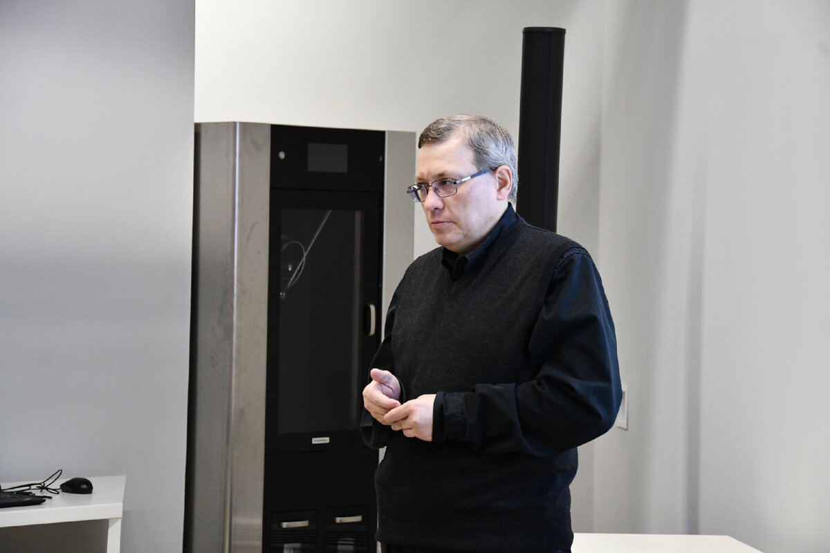 Заведующий кафедрой промышленной теплоэнергетики Московского Политеха, член-корреспондент Российской Академии космонавтики имени КЭ Циолковского Леонид Марюшин. 