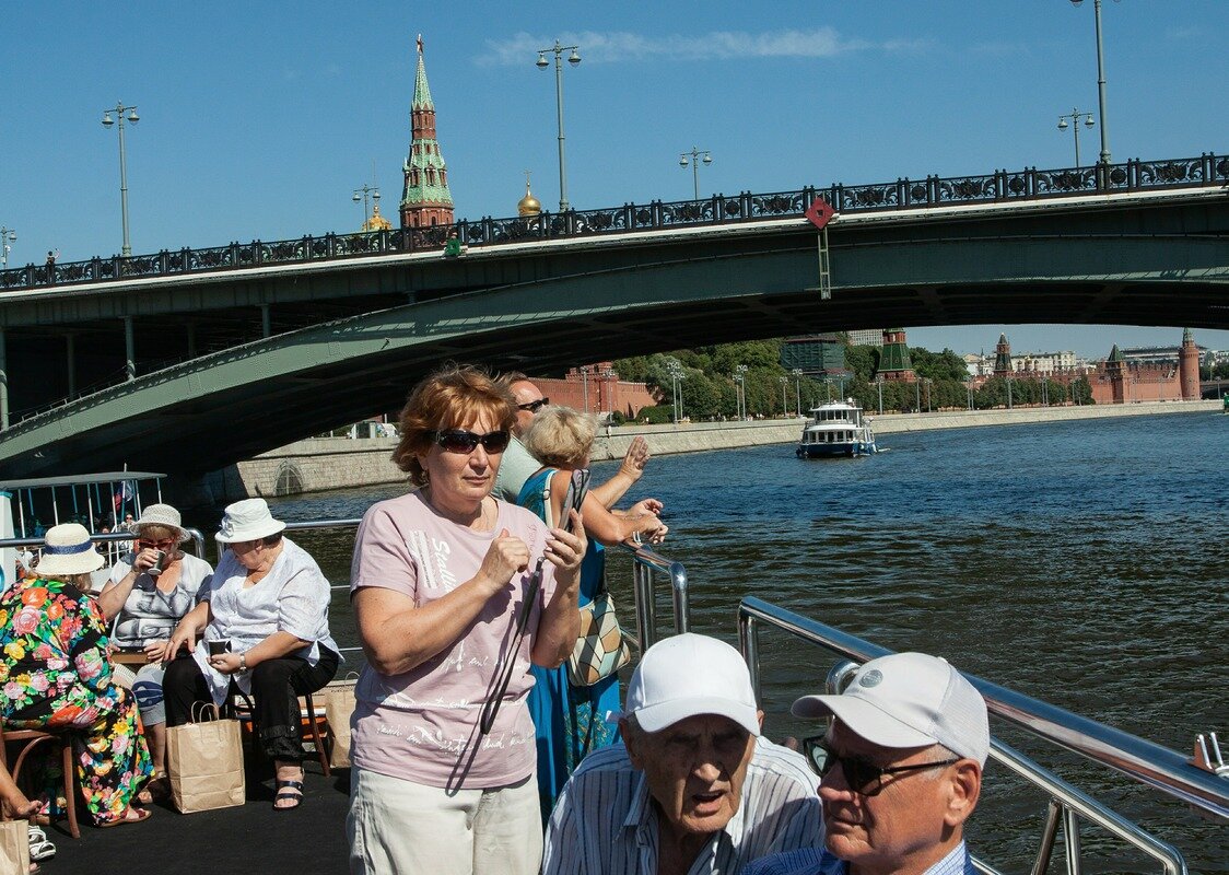 Четверть опрошенных хотели бы путешествовать на пенсии.  Фото: © Roman Denisov, Роман Денисов / Global Look Press / globallookpress.com