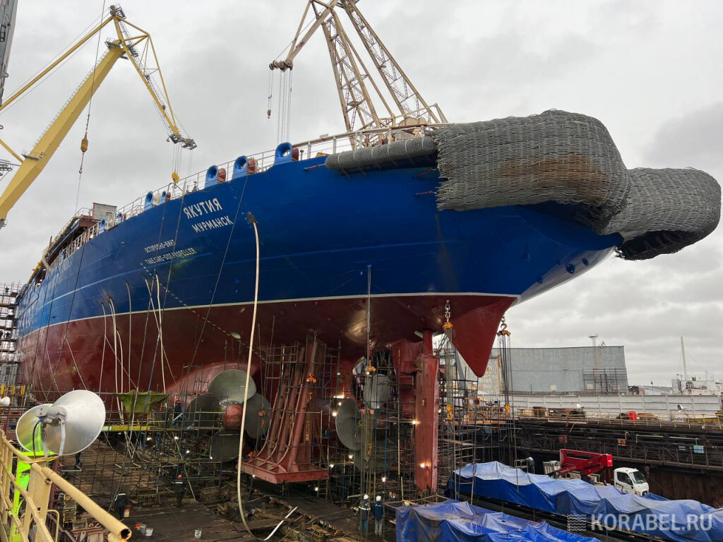 Строящиеся ледоколы. Судно урал балтийский завод. Конструкция форпика ледокола. Ледоколы проекта 22220. Росатомфлот мурманск ледокол.