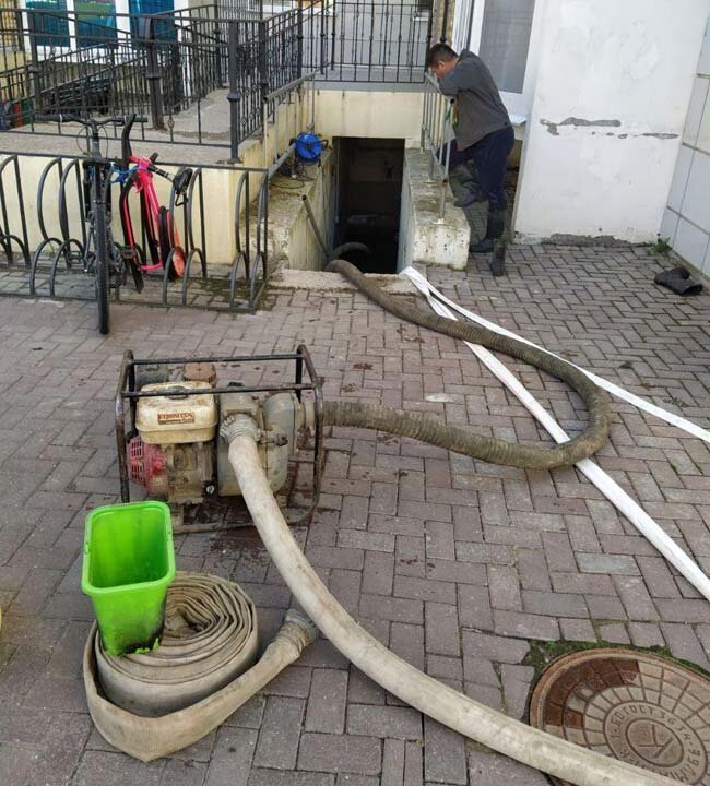 Затопило насосную станцию. Затопило насосную станцию. Затопило насосную станцию. Насос в вода затопило. Затопили кнс.