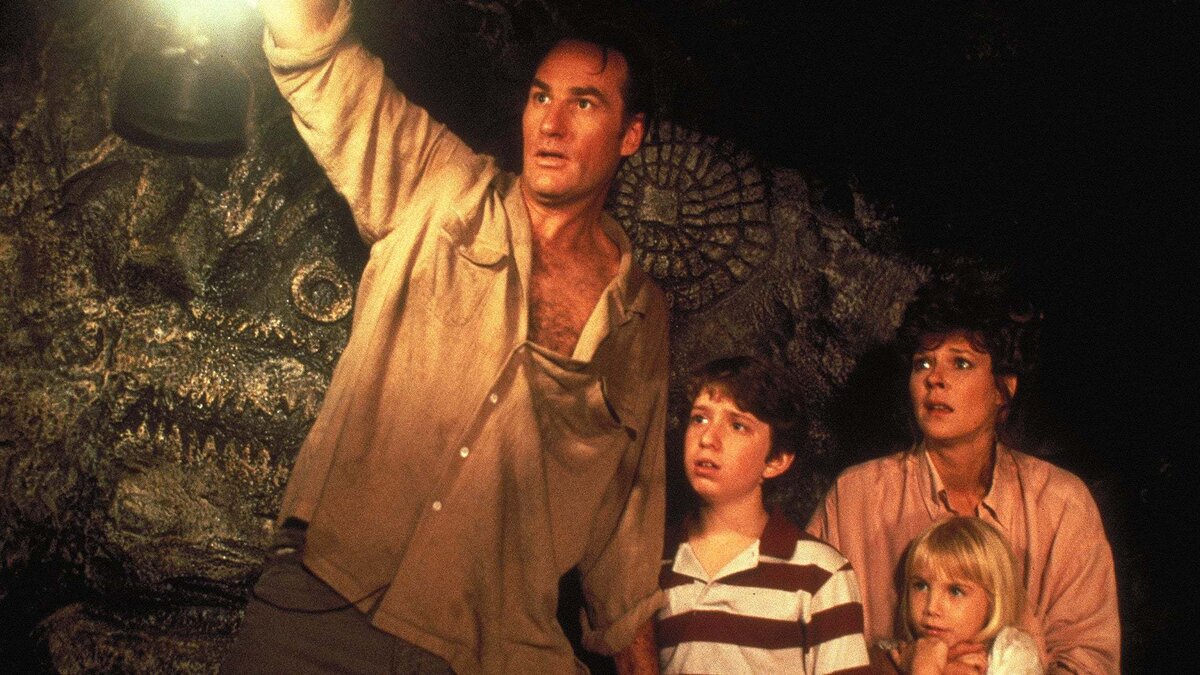 Кадр из фильма "Полтергейст 2: Обратная сторона" (1986)