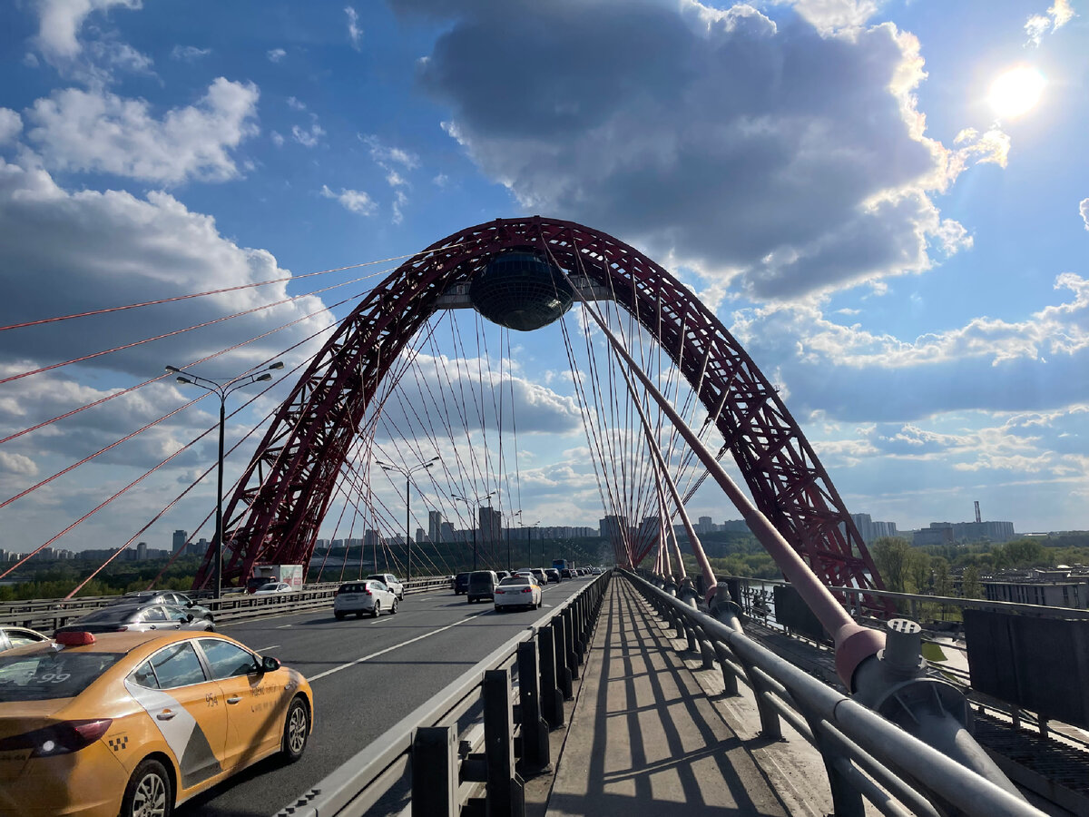 Мосты набережные смотровые площадки москвы. Вантовый мост в Москве живописный. Живописный мост Крылатское. Живописный мост через Москву реку. Мост живописный Москва 2024.