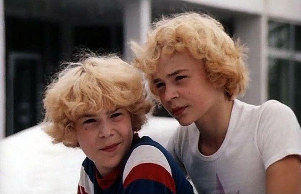 Кадр из фильма "Приключения Электроника". Источник фото: https://www.kino-teatr.ru/kino/movie/sov/5669/foto/8801/