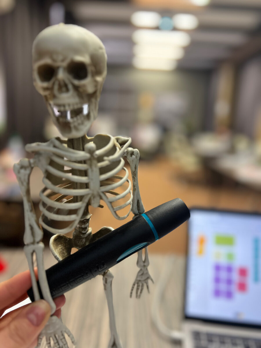 В каждых отношениях греет то, что уже есть. А не то, что будет.