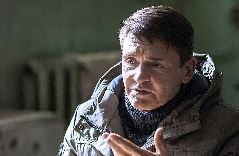 Наверное, многие российские телезрители знают такого талантливого и отличного актёра Игоря Лифанова. Игоря запоминают благодаря съёмкам в фильмах с криминалом и т.д.-2