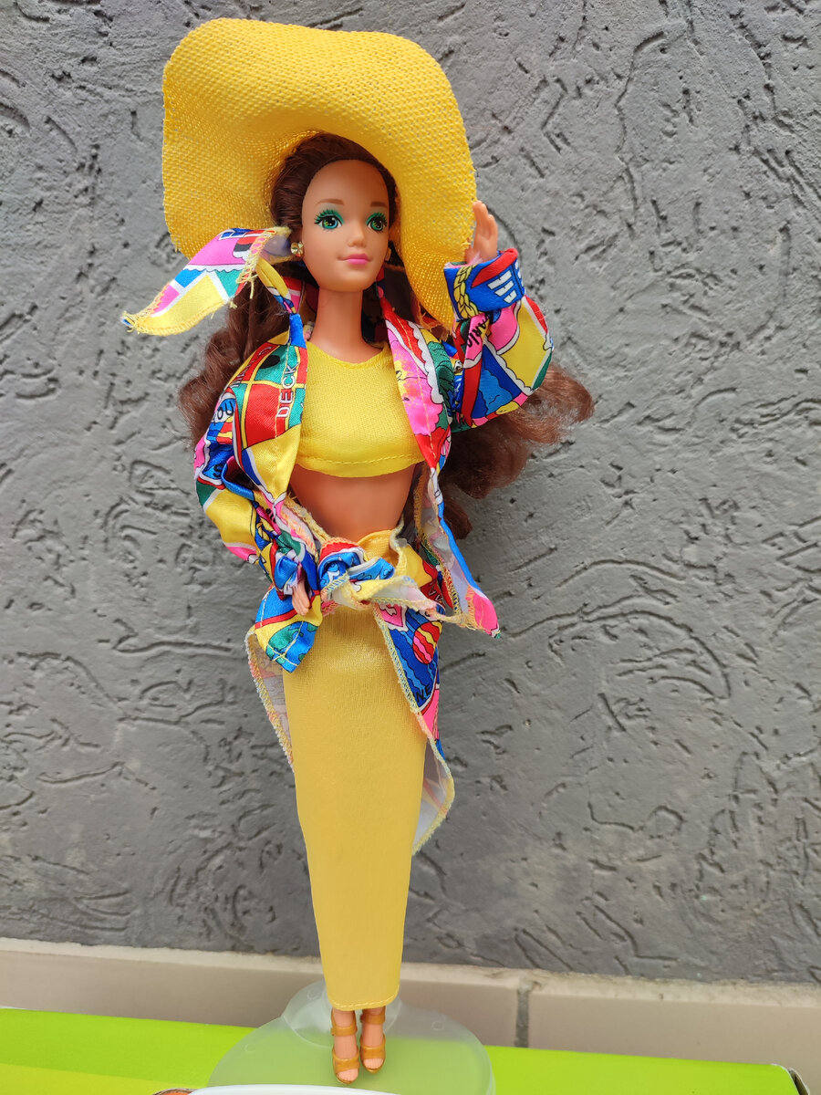 Midge Sea Holiday 1992