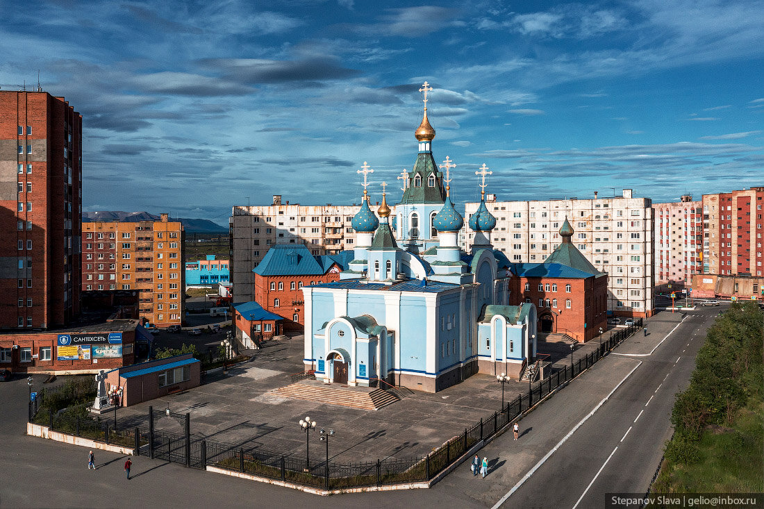 Норильск с высоты. Норильск лето. Лето в Норильске короткое.
