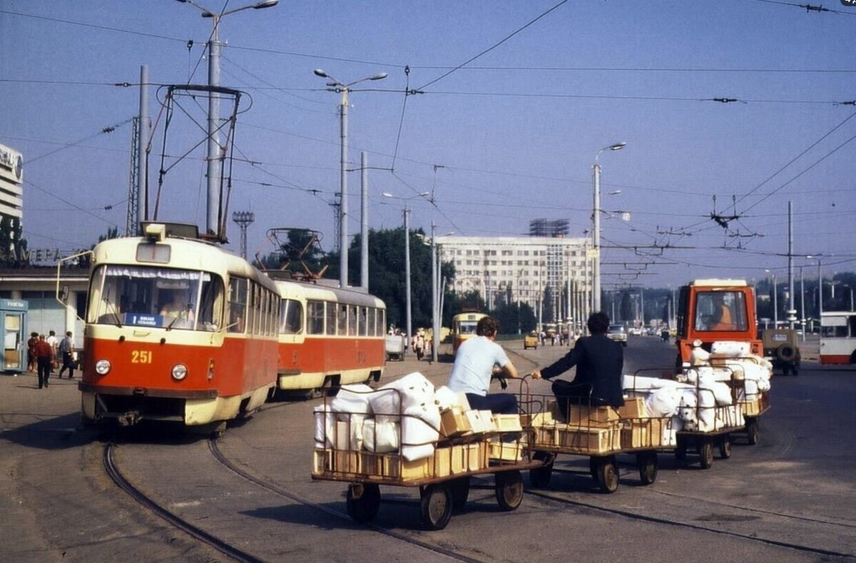 Общественный транспорт в СССР. На каких автобусах ездили в СССР? |  Юридическая социальная сеть 9111.ru | Дзен