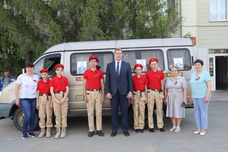    В Первомайском районе прошел автопробег, приуроченный к 9 Мая Кристина Просвиркина