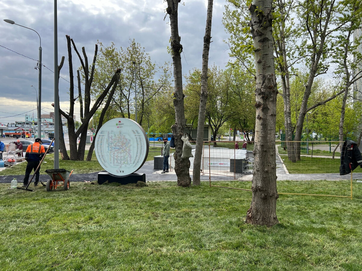 вход в метро царицыно