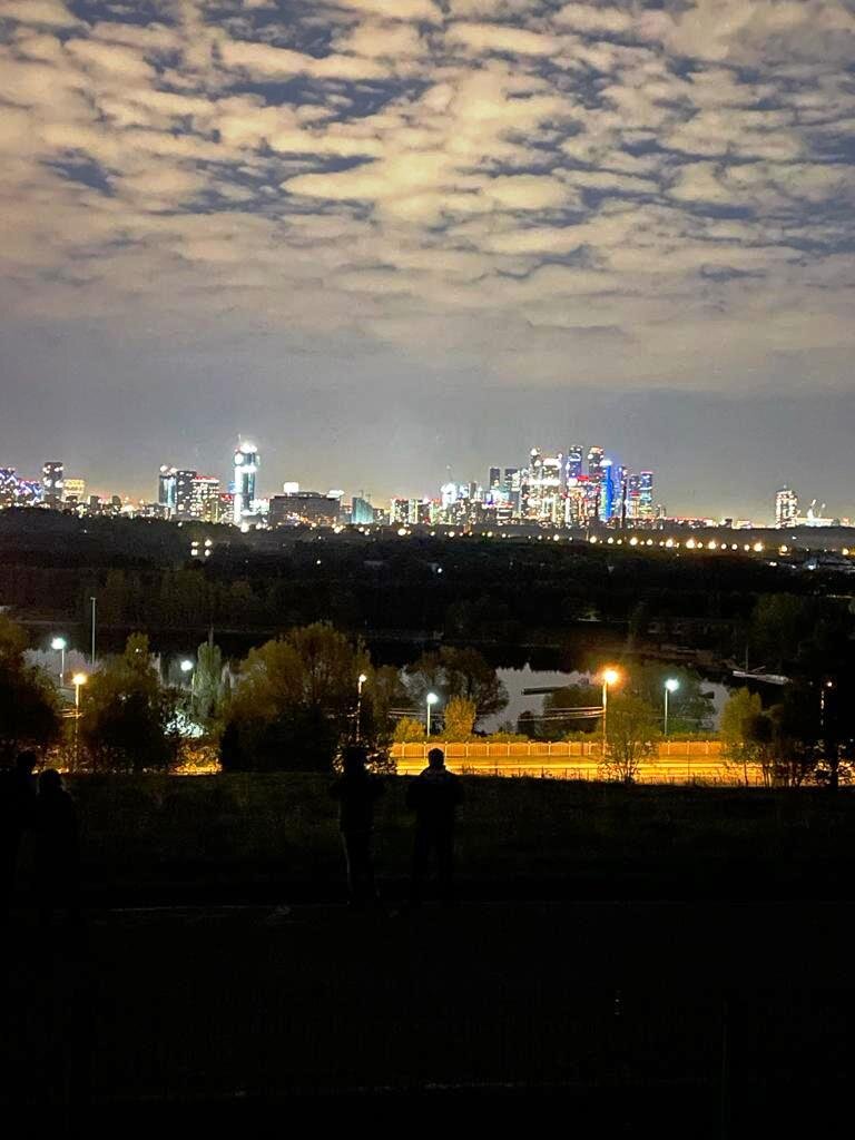 Панорама Москвы со стороны Крылатских холмов, ЗАО. 9 мая 2023 г. 
Авторское фото

































