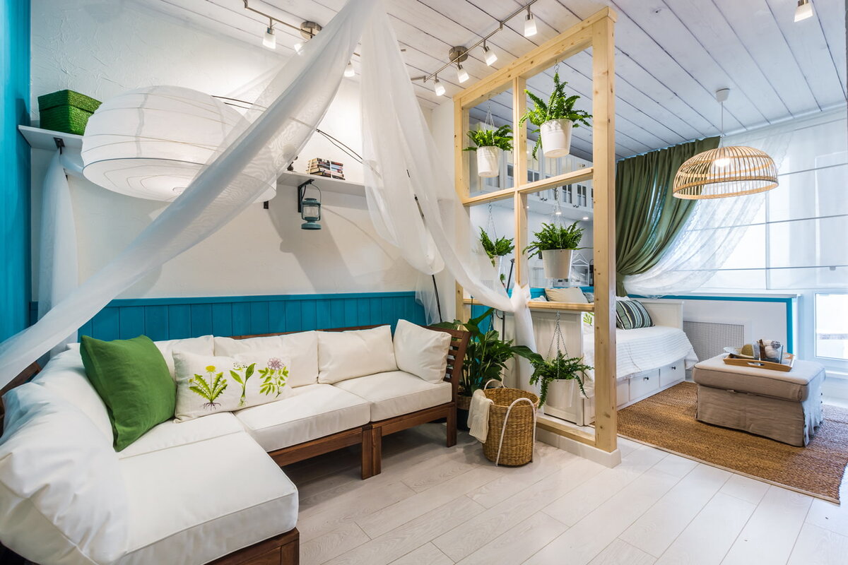https://design-homes.ru/images/galery/1572/dizajn-potolkov_5c5afaf85e4ae.jpg
