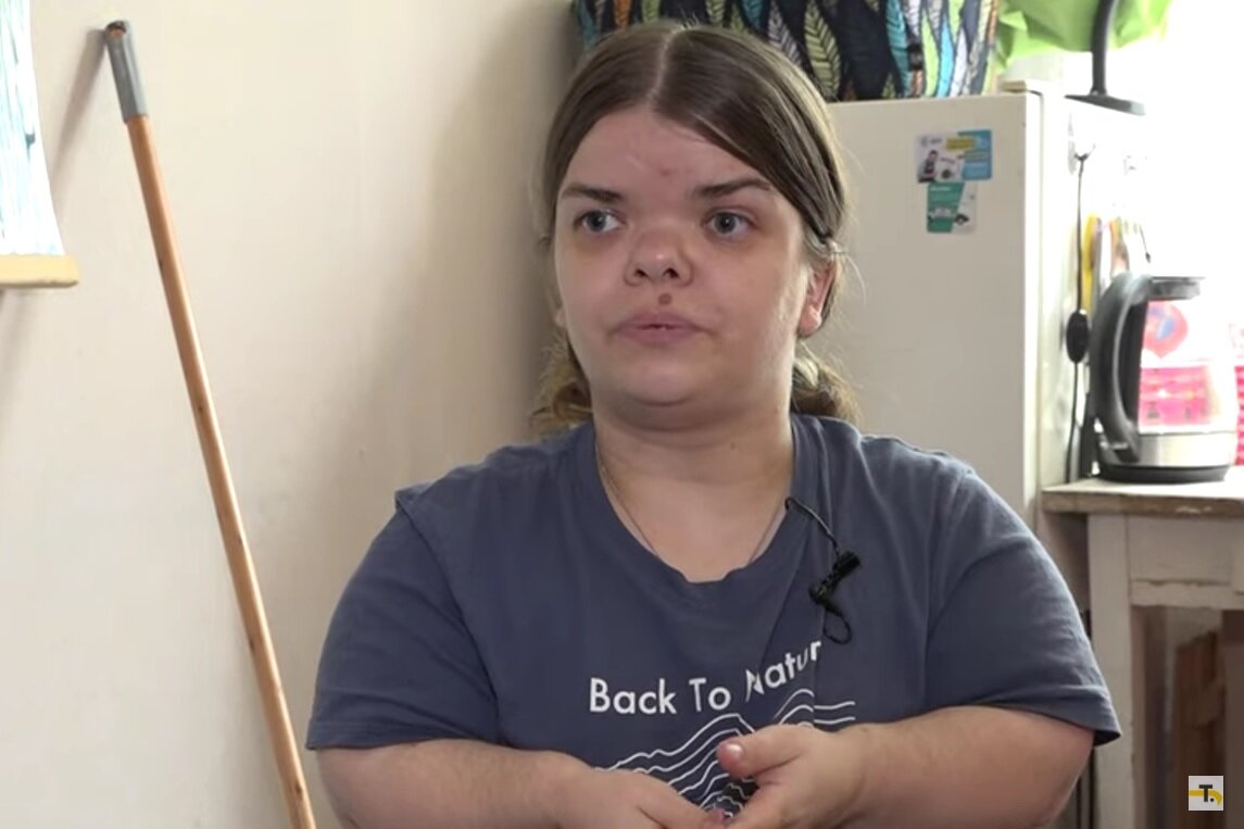 Недоступная среда: в Барнауле инвалиду на коляске предложили поселиться ...