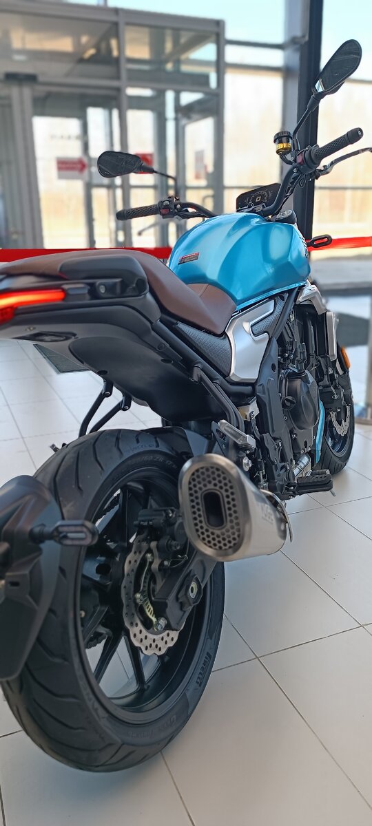 VOGE 500AC 
