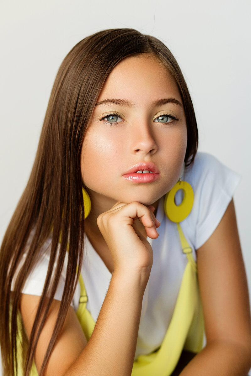 На фото Ангелина .