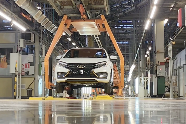    Какая Lada Vesta способна поспорить с иномарками?