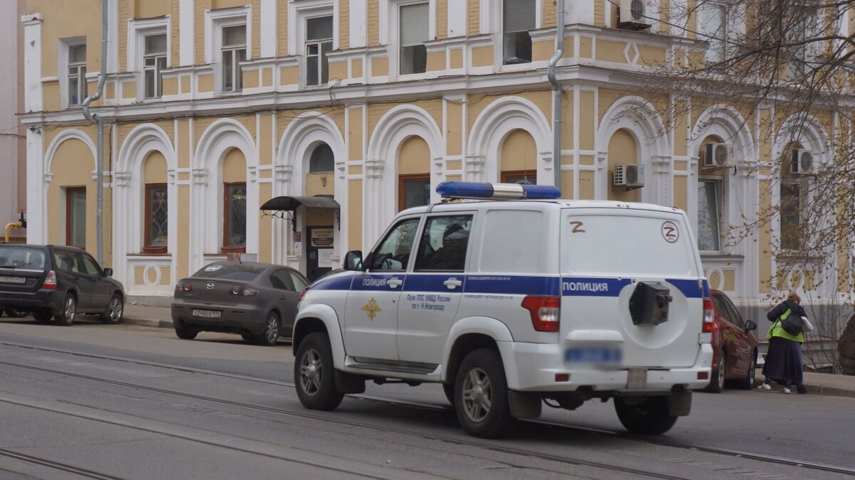     Сотрудники нижегородской полиции пресекли противоправное деяние граффитиста на Славянской улице. Сообщили в ГУ МВД по региону.