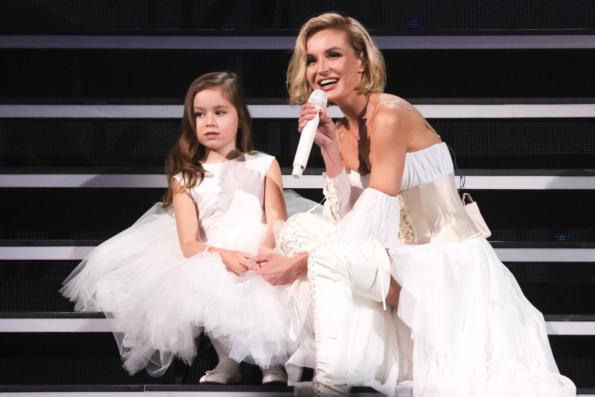 Полина Гагарина с дочкой Мией