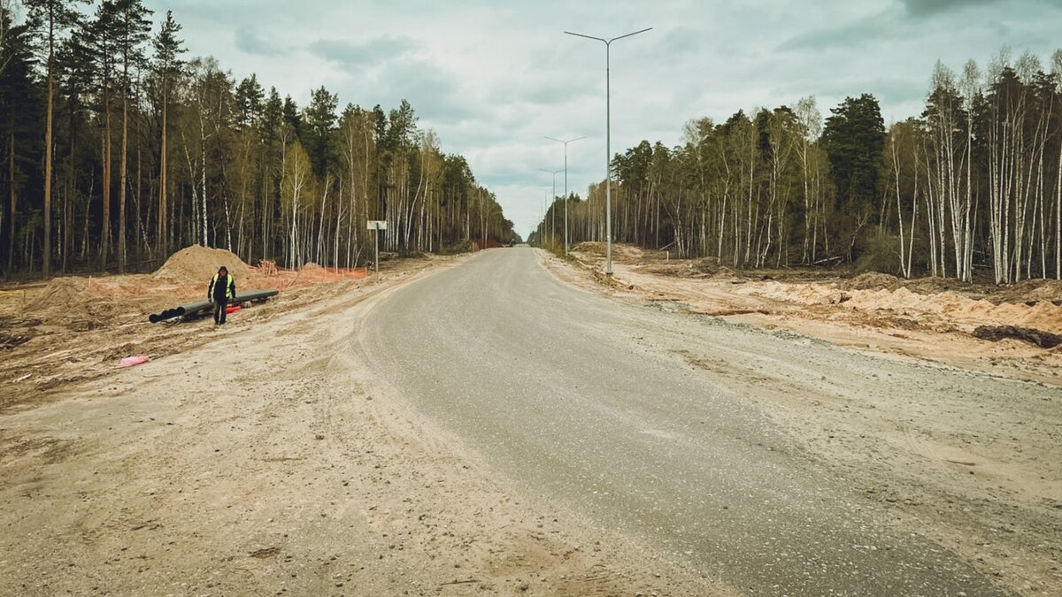     Подросток в компании своих знакомых ездил на отечественной легковушке по городу. Мальчик попытался выполнить маневр, чтобы избежать столкновения с попутным авто, выехал на встречную полосу и наехал на электроопору, сообщает глава ГИБДД Башкирии Владимир Севастьянов.