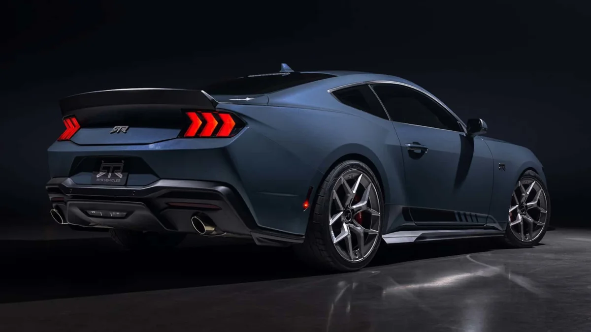 Ford Mustang RTR Spec 2