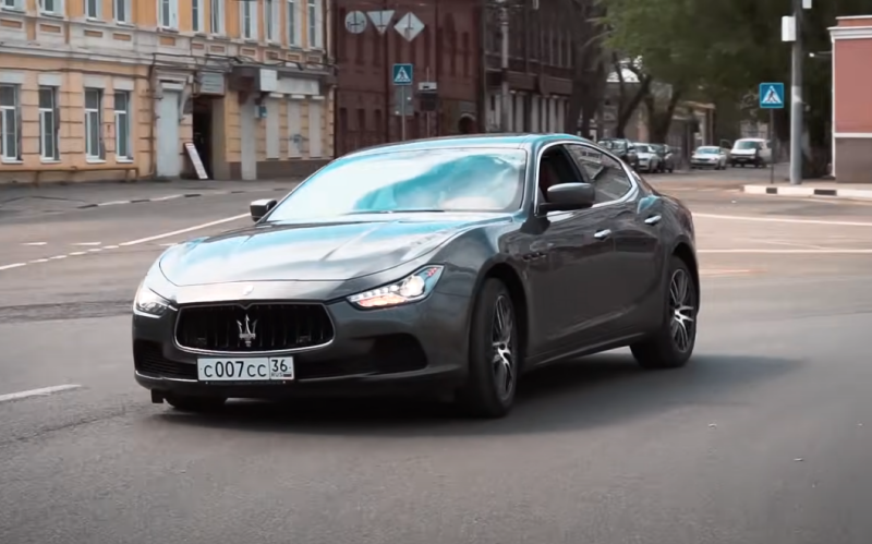 Maserati Ghibli матовая чёрная