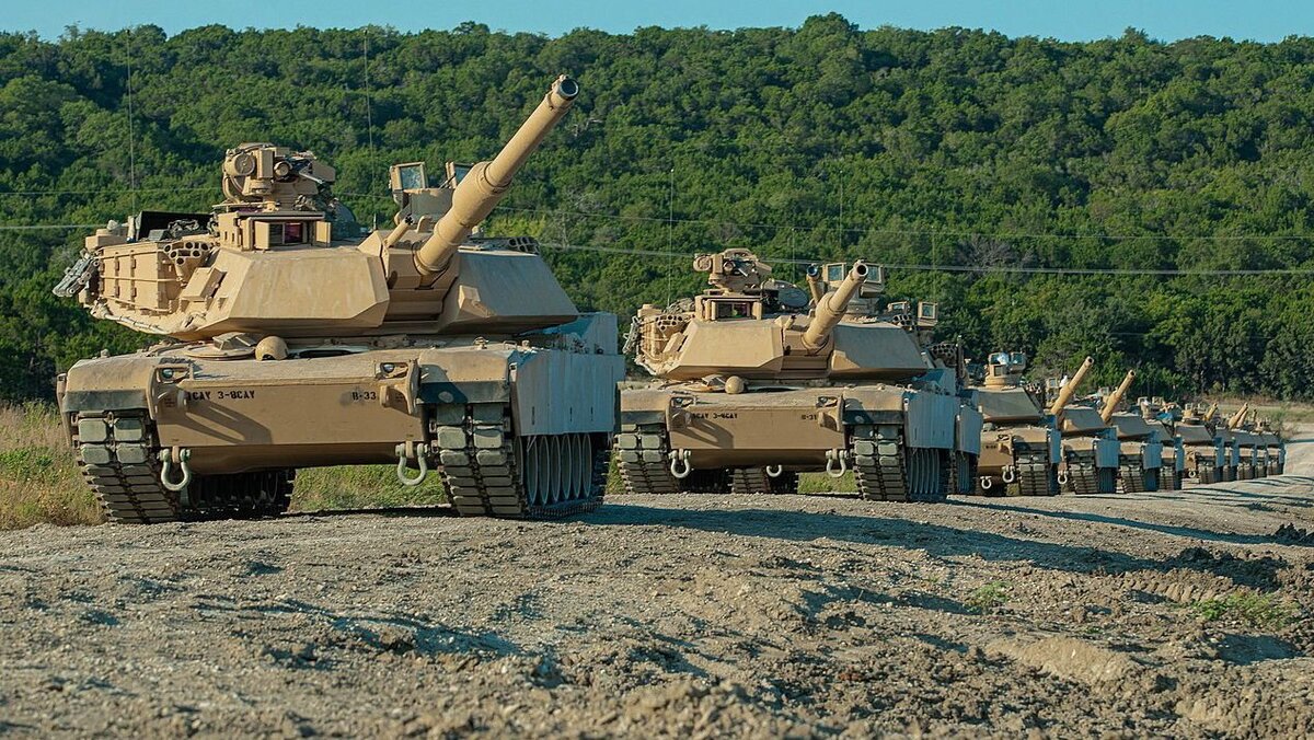 Колонна танков M1A2 SEP V3 Abrams. Фото: commons.wikimedia.org