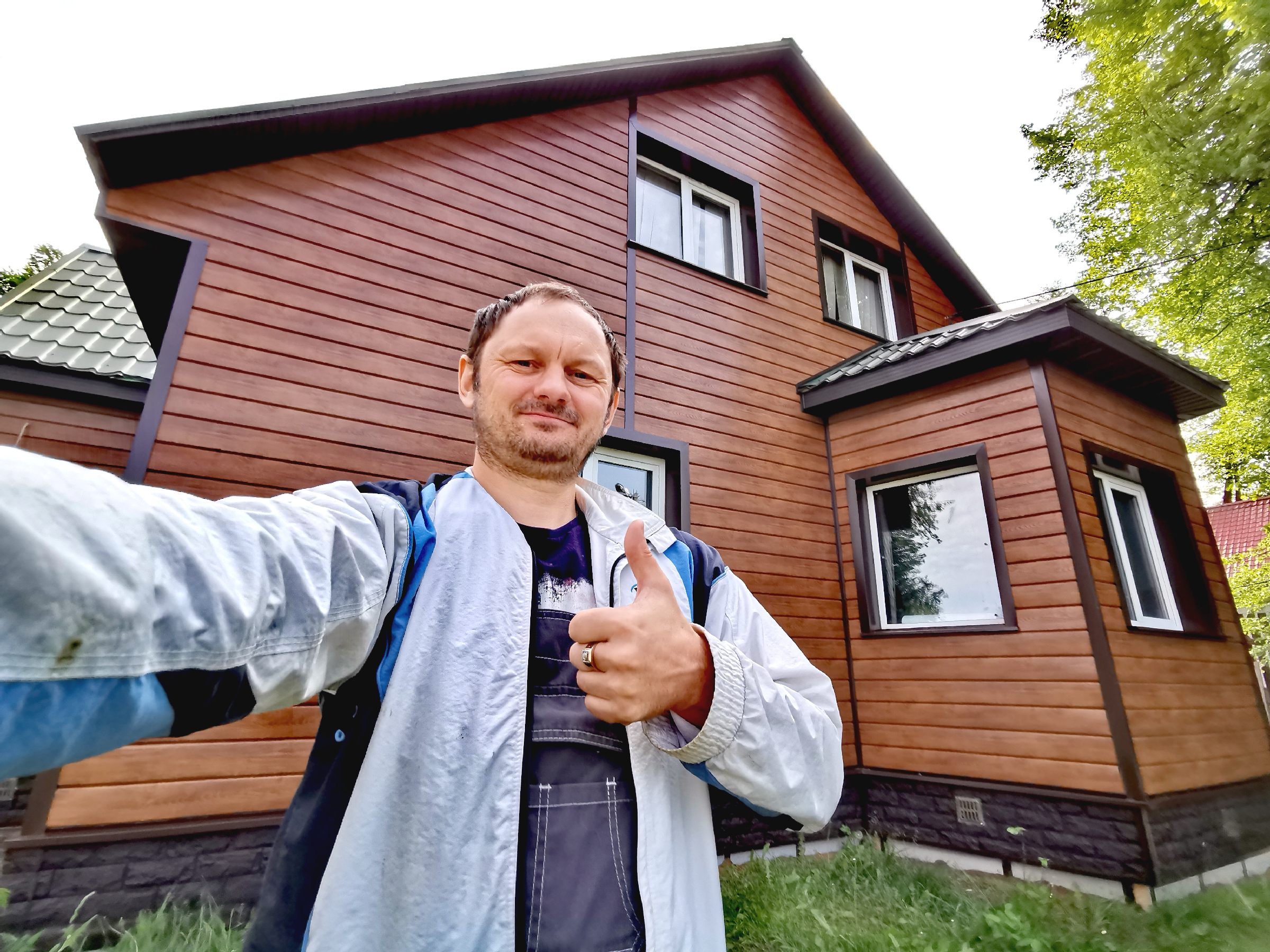 ОТДЕЛКА ФАСАДА ЗАГОРОДНОГО ДОМА МЕТАЛЛОСАЙДИНГОМ ИМИТАЦИЯ БРУСА 🏠👷👍