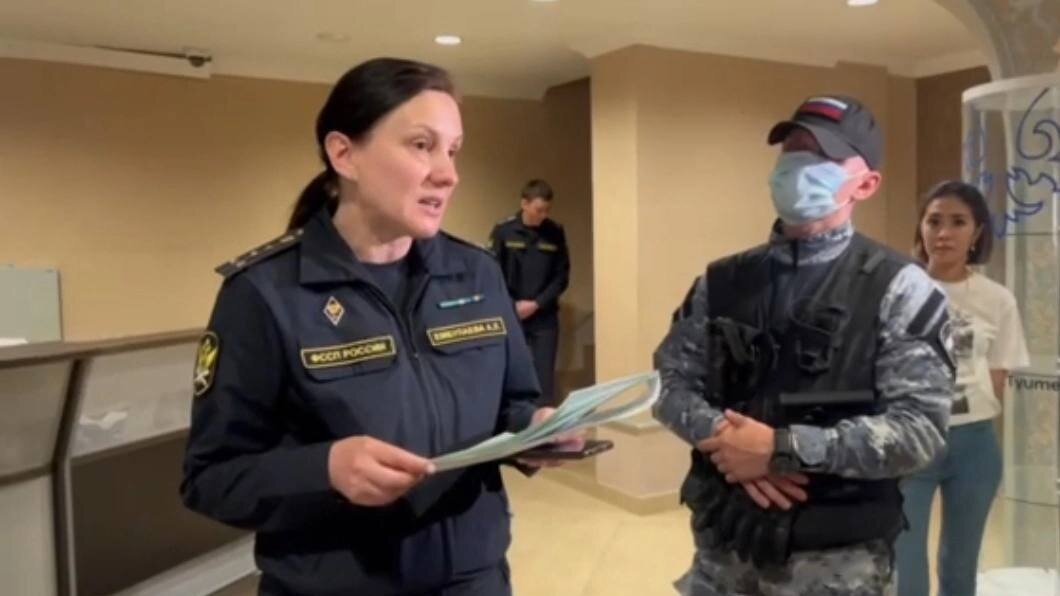     Почти двое суток продолжалось расселение частного пансиона для престарелых людей в областной столице.