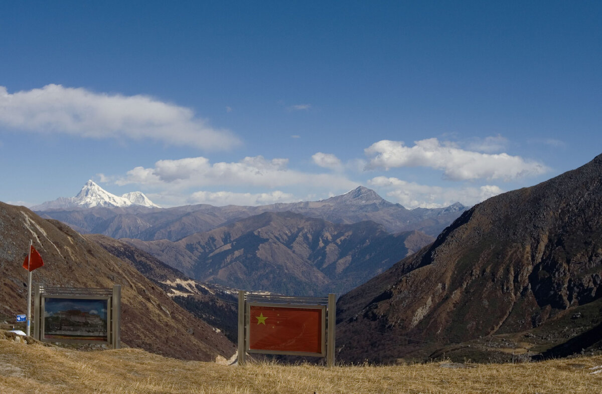 военно-дорожная карта части россии и пограничных земель. границы гор памир. пограничные земли 2. граница кыргызстан и таджикистан. пограничная служба фсб россии граница.