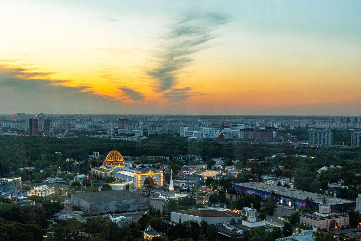 Какой высоты солнце москвы