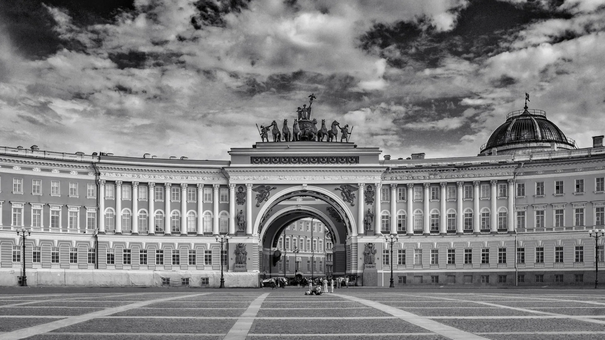 Источник: https://www.fonstola.ru/download/305557/1920x1080/