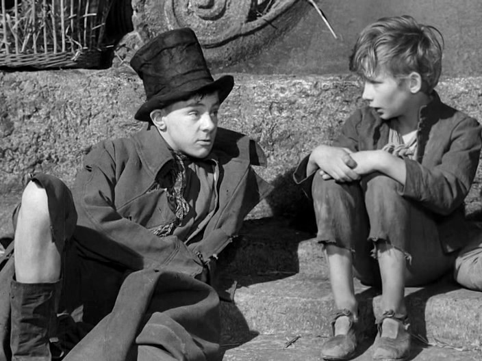 Кадр из фильма "Оливер Твист" взят для иллюстрации из Яндекс Картинки.  