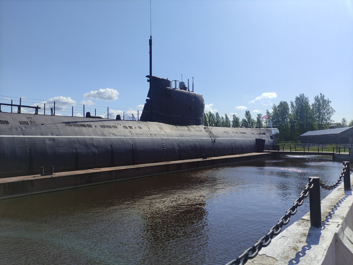 Подводная лодка.