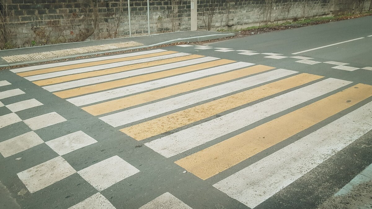     На следующей неделе в Ижевске начнут наносить дорожную разметку из термопластика.
