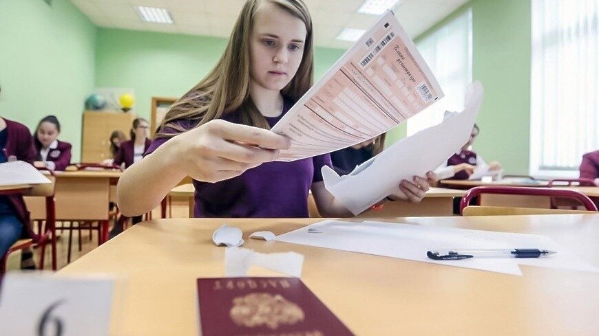     Основной период ЕГЭ продолжают экзамены по биологии и иностранным языкам. На участие в ЕГЭ по биологии в Удмуртии зарегистрировались 1187 человек. Об этом сообщили в министерстве образования и науки региона.