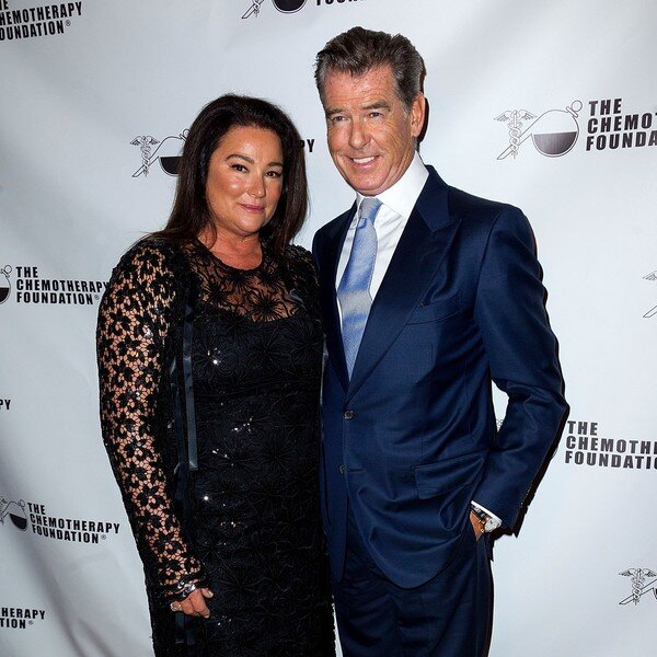 Кили Шей Смит с мужем Пирсом Броснаном - фото мужа и жены