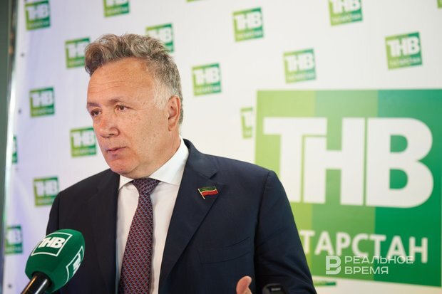 «Сейчас нужно делать сериалы на собственном материале, показывать то, что волнует наших людей», — подчеркнул Ильшат Аминов. Фото: Динар Фатыхов/realnoevremya.ru 