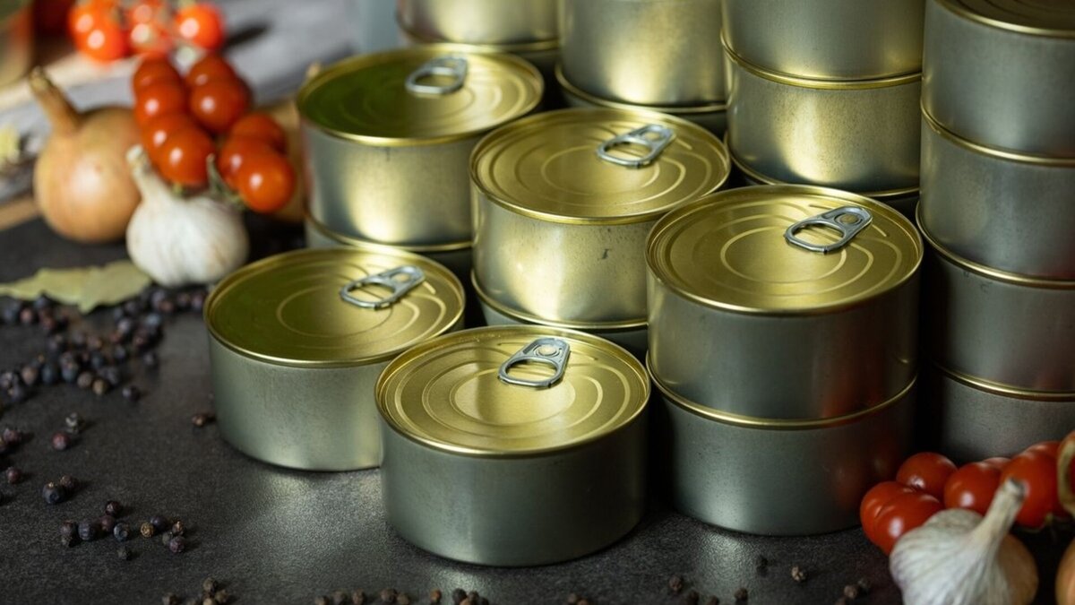   MayZVZ/Shutterstock.com