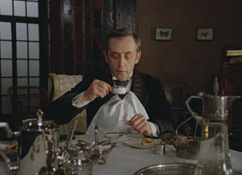 Кадр из советского фильма о Шерлоке Холмсе