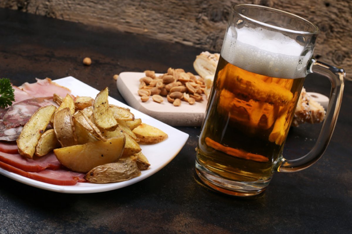    Избежать панкреонекроза. Почему жирная еда и алкоголь несовместимы