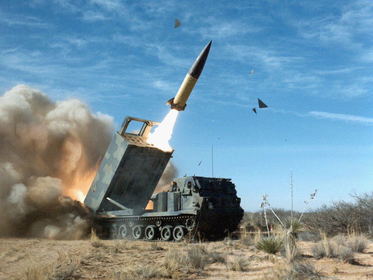 РСЗО MLRS M270