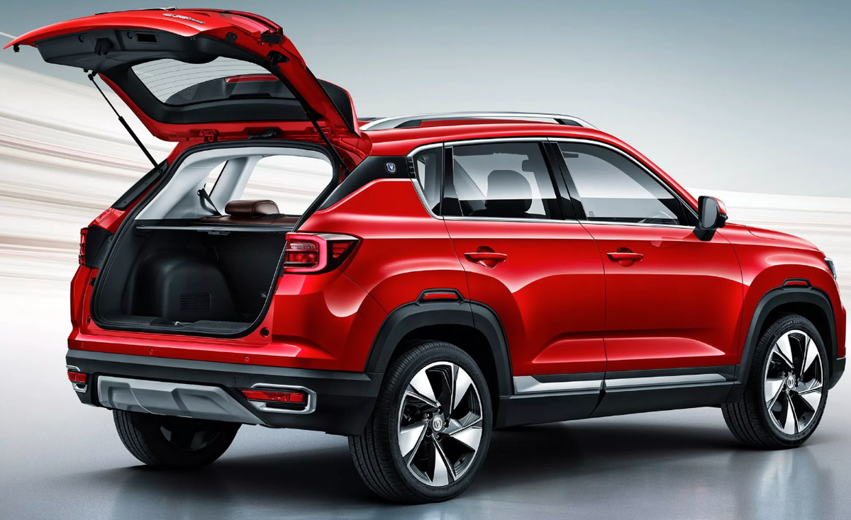 Багажник среднего размера.