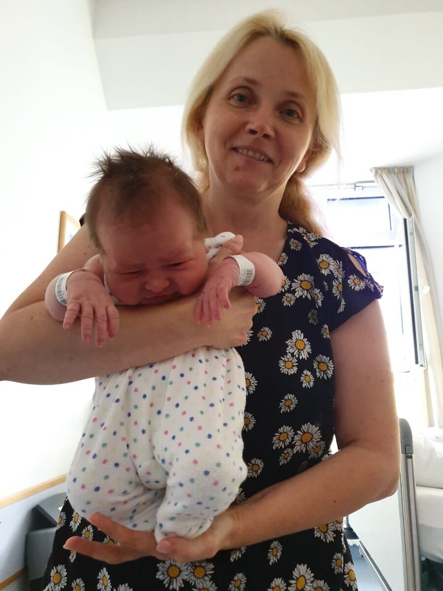 Именно эта малышка родилась за несколько часов до описываемого разговора 