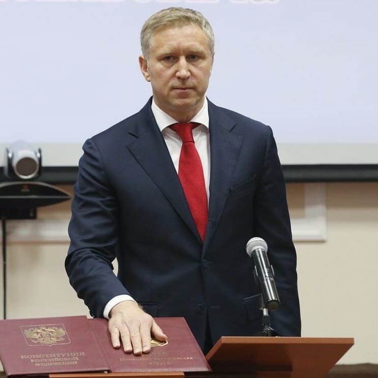    Брянский губернатор НАО Бездудный рассказал, как его назвали в честь Юрия Гагарина avchernov