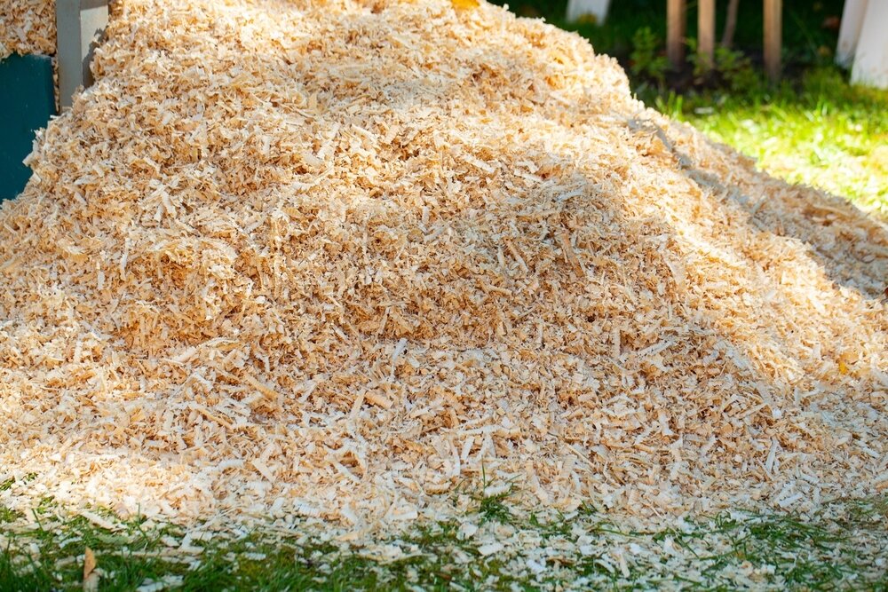    Влияние опилок на почву зависит от их количества и способа применения